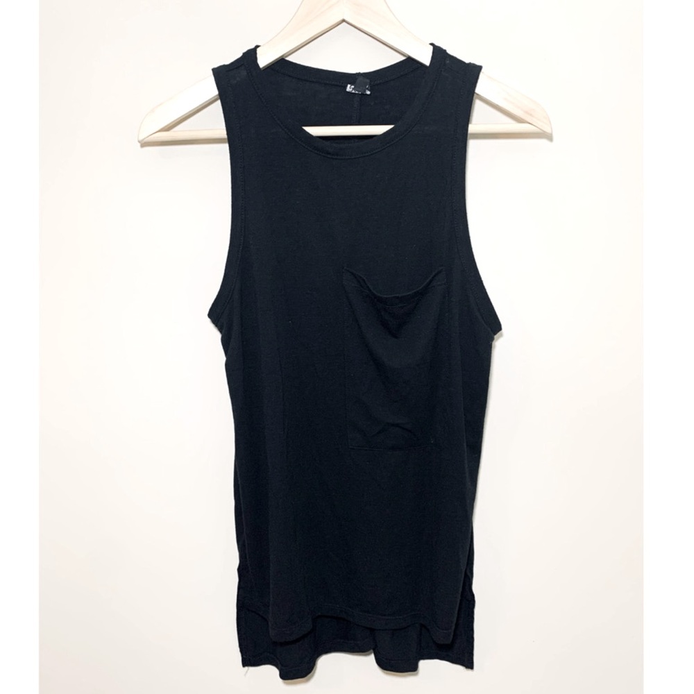 // Pocket Muscle Tee //